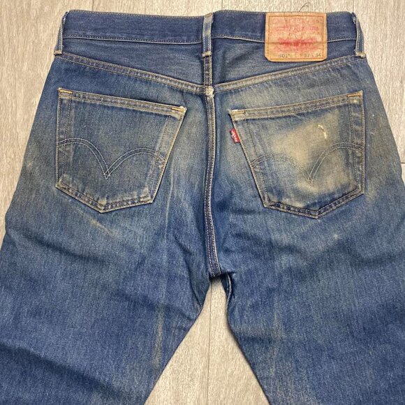 Men’s LEVI DENIM 501 STF Jeans 32x34 Straight Fit Distressed Vintage PRE OWNED - Picture 7 of 13
